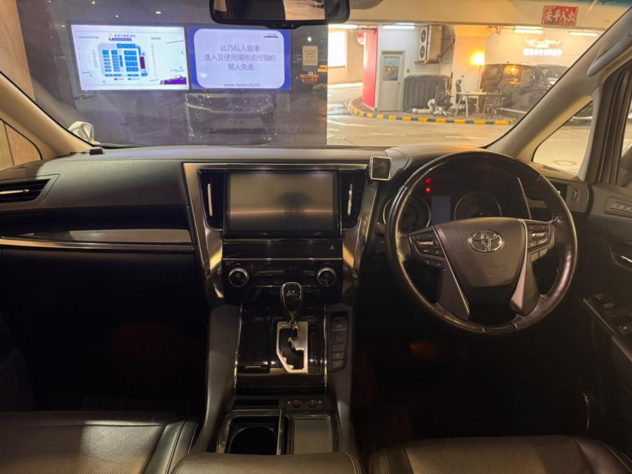 Vellfire 3.5 V6 ZG - Image 5
